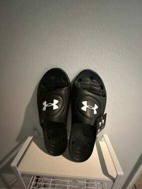 Under Armour Men's Locker IV Slide Sandals Black
